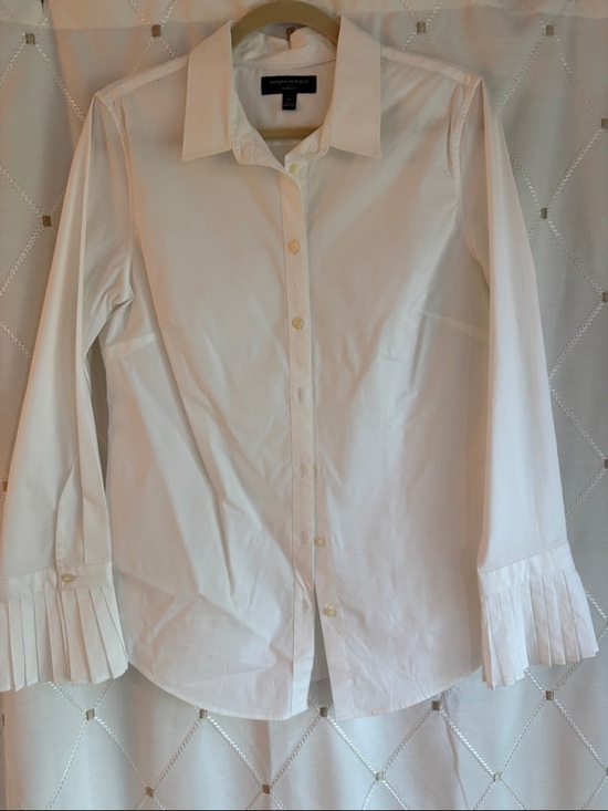Banana Republic Tops - Banana Republic White Pleated-Cuff Button-Up Shirt